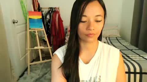 Snapshot of pinay_beauty14 chatting on May 27, 1:57 am pinay beauty14 online show from May 27, 1:57 am