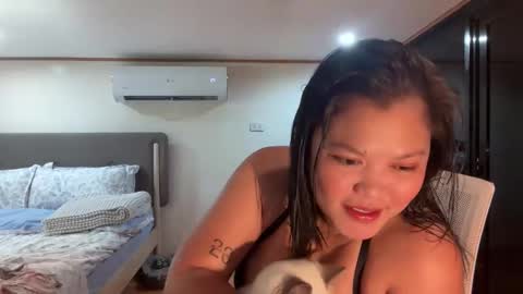 Snapshot of pinay_feb chatting on September 13, 2:22 am Hot Feb online show from September 13, 2:22 am