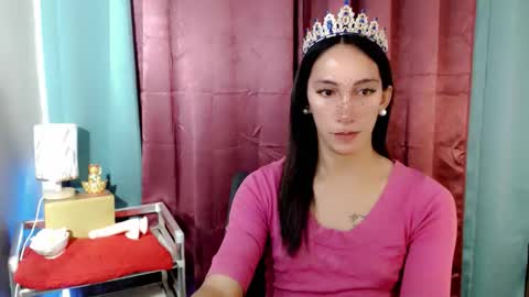 Snapshot of pinay_lucy chatting on May 21, 5:25 am lucyLove online show from May 21, 5:25 am