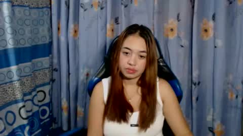 pinay_singlemomxs online show from April 6, 6:20 pm