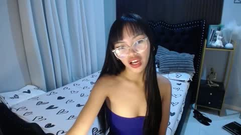 dee online show from February 16, 1:27 pm