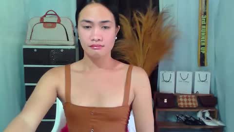 Snapshot of pinaycutie_jilian chatting on October 9, 11:36 pm jilian  online show from October 9, 11:36 pm