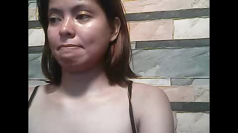 Snapshot of pinayhairyflower chatting on June 6, 10:03 pm Nica online show from June 6, 10:03 pm