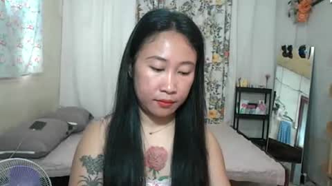 Snapshot of pinayhotty_yumie chatting on June 13, 11:02 pm yumie online show from June 13, 11:02 pm