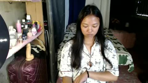 Snapshot of pinayjasmine chatting on June 22, 1:51 am jasmine online show from June 22, 1:51 am