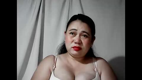Snapshot of pinaymama12345 chatting on March 27, 10:20 pm pinaymama12345 online show from March 27, 10:20 pm