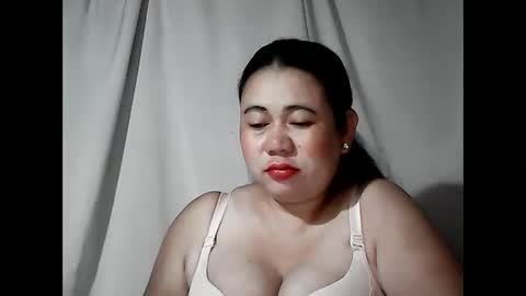 Snapshot of pinaymama12345 chatting on April 5, 10:07 pm pinaymama12345 online show from April 5, 10:07 pm