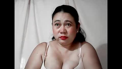 Snapshot of pinaymama12345 chatting on April 14, 11:11 pm pinaymama12345 online show from April 14, 11:11 pm