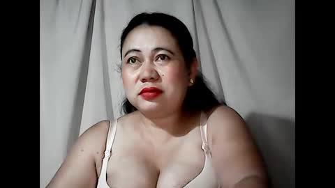 Snapshot of pinaymama12345 chatting on April 16, 10:12 pm pinaymama12345 online show from April 16, 10:12 pm