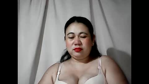 Snapshot of pinaymama12345 chatting on April 22, 10:33 pm pinaymama12345 online show from April 22, 10:33 pm