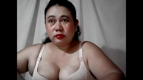 Snapshot of pinaymama12345 chatting on May 3, 11:22 pm pinaymama12345 online show from May 3, 11:22 pm