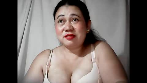 pinaymama12345 online show from May 27, 10:29 pm