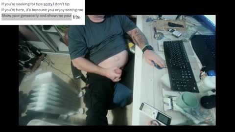 pini_z online show from December 29, 7:53 pm