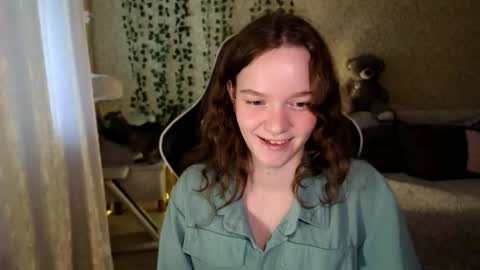 Snapshot of pink__sun chatting on June 2, 3:41 am Stephanie online show from June 2, 3:41 am