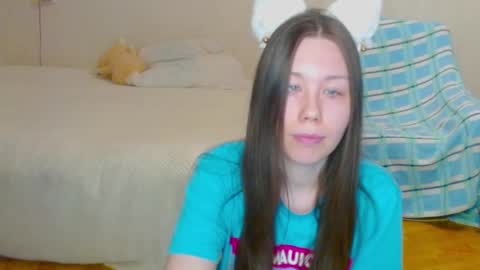 Snapshot of pink_pikachu_ chatting on March 2, 9:22 pm Pikachu pika online show from March 2, 9:22 pm