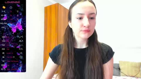 Snapshot of pink_soda33 chatting on May 25, 9:04 am pink_soda33 online show from May 25, 9:04 am