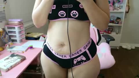 Snapshot of pinkcheetodomain chatting on February 19, 2:12 am pinkcheetodomain online show from February 19, 2:12 am