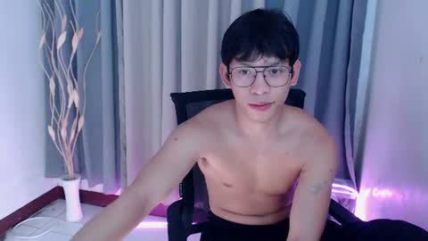Snapshot of pinkcock_froi chatting on June 12, 2:54 am froi online show from June 12, 2:54 am