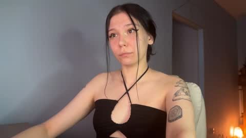 pinkdollylovv online show from May 19, 8:48 pm