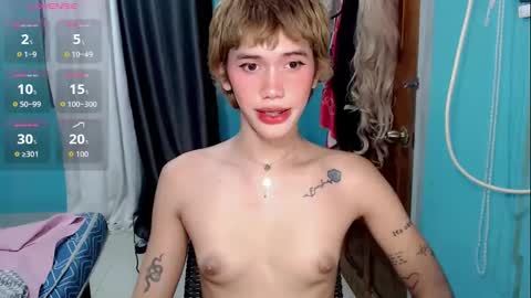 Snapshot of pinke_princesx1 chatting on May 1, 10:20 am Cherry online show from May 1, 10:20 am