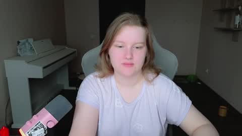 pinkiep1e online show from June 5, 3:24 am