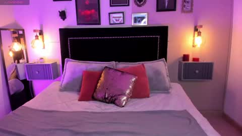 Snapshot of pinkk_demon chatting on May 15, 1:18 pm PINKK online show from May 15, 1:18 pm