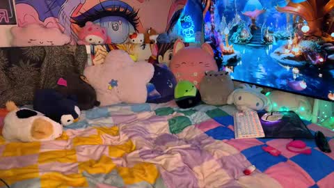 Snapshot of pinkocean3 chatting on March 10, 4:28 am Gwenie online show from March 10, 4:28 am