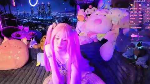 Snapshot of pinkocean3 chatting on September 29, 8:13 pm Gwenie online show from September 29, 8:13 pm