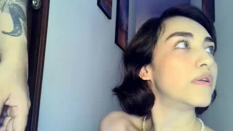 Lali  Milo online show from December 2, 6:30 am