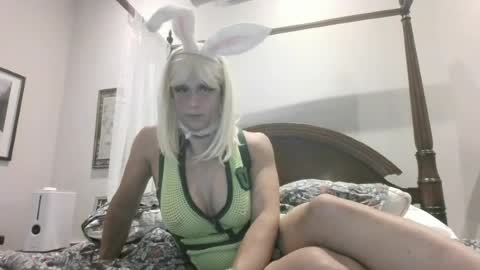 pinkpillbambi online show from August 3, 3:05 am