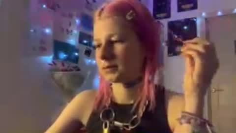 Sara online show from September 18, 5:37 pm