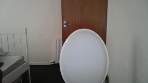 pinkwife97 online show from September 26, 6:50 am