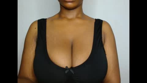 pinkxsugar online show from February 20, 6:26 am