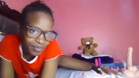 pinky_cockoo online show from June 16, 8:50 am
