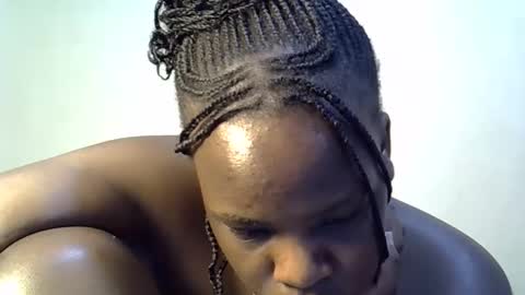 pinky_ebony13 online show from May 1, 11:04 am