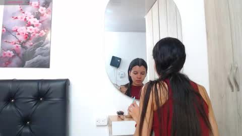 pinky_f00x online show from March 19, 7:51 pm
