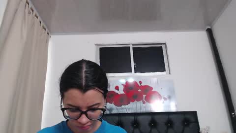 pinky_f00x online show from April 29, 7:31 pm