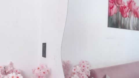 pinky_f00x online show from May 5, 7:11 pm
