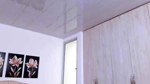 pinky_f00x online show from May 30, 7:22 pm