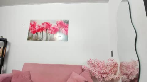 pinky_f00x online show from June 4, 7:42 pm