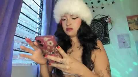 pinky_promiseex online show from April 12, 10:59 pm