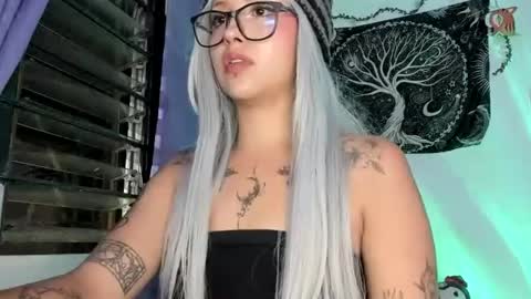 pinky_promiseex online show from June 13, 1:14 am