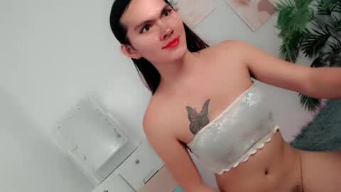 Snapshot of pinky_web03 chatting on October 18, 10:43 pm pinky_web03 online show from October 18, 10:43 pm