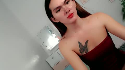 Snapshot of pinky_web03 chatting on October 30, 12:45 am pinky_web03 online show from October 30, 12:45 am