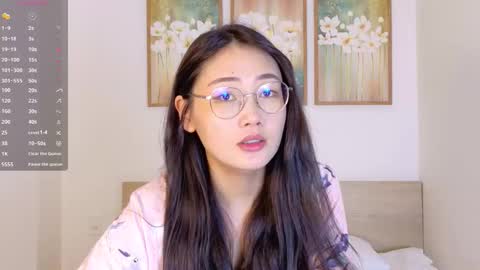 Polly online show from March 15, 9:04 am