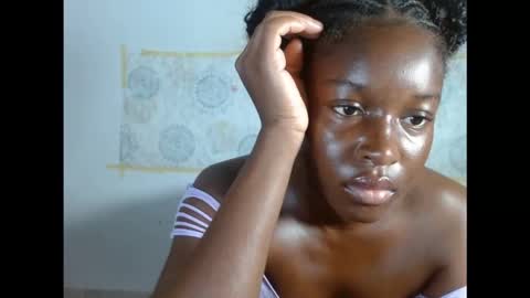 pinkykiki_247 online show from October 28, 7:12 am