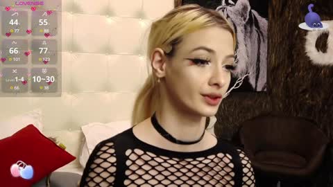 Pinky online show from January 19, 11:10 pm