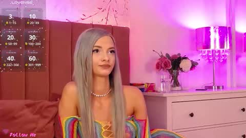 Pinky online show from September 19, 4:51 pm