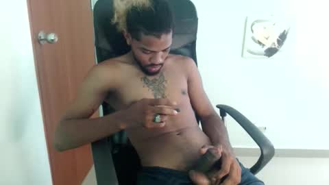 Snapshot of pinocho__ chatting on February 10, 6:23 pm pinocho__ online show from February 10, 6:23 pm