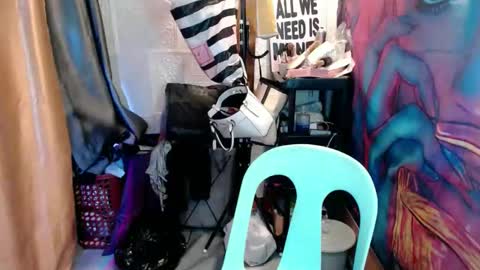 Snapshot of pinoy_oyd69 chatting on June 5, 6:52 am pinoy_oyd69 online show from June 5, 6:52 am